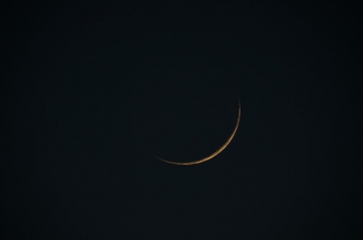 Thin crescent moon _1